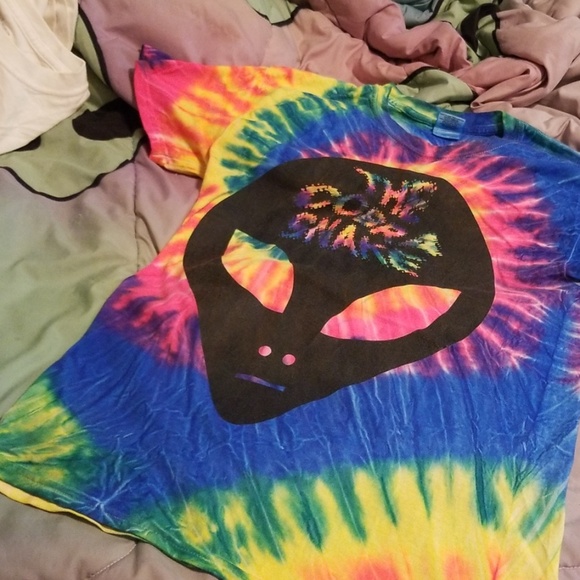 The cobra shop alien shirt - Picture 4 of 4